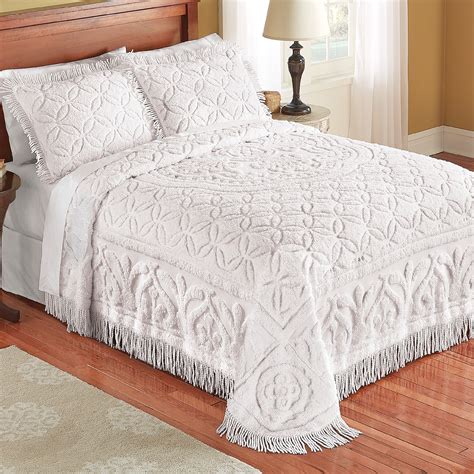 Coupon Queen Size Chenille Bedspread